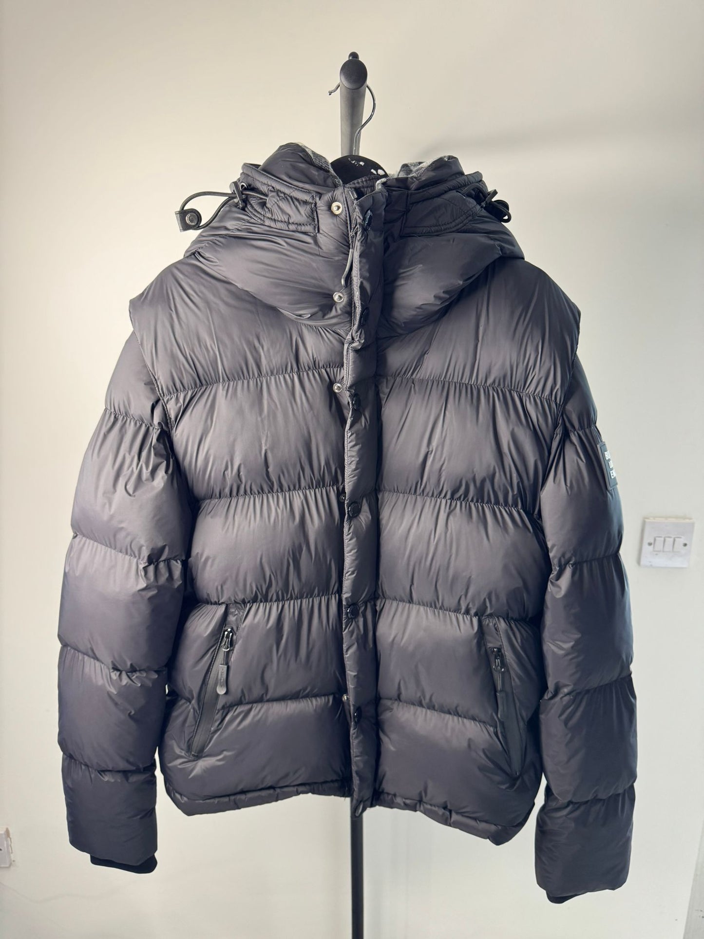 Burberry London England Quilted Down Puffer Jacket – Black (Pre-Loved)