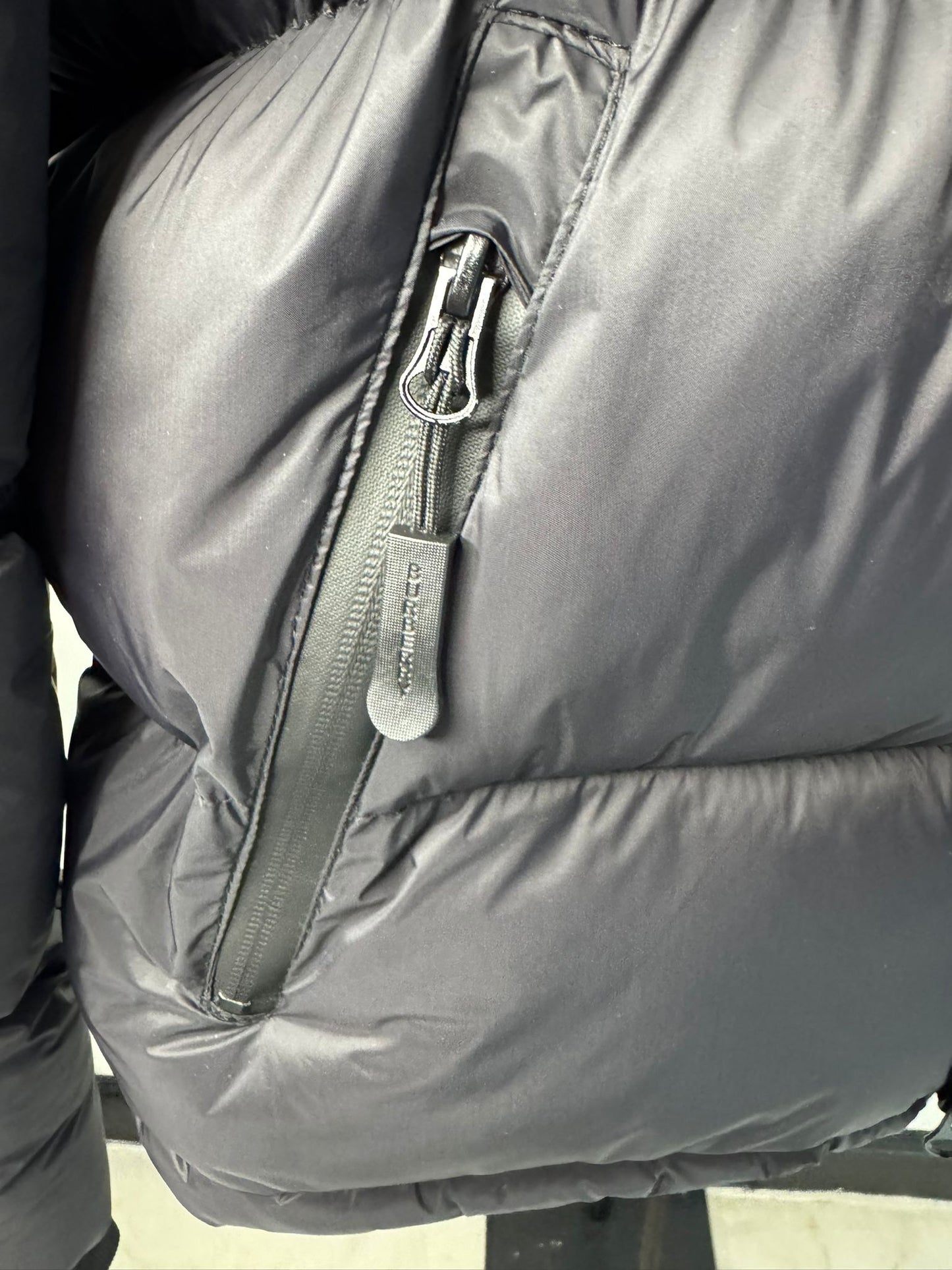 Burberry London England Quilted Down Puffer Jacket – Black (Pre-Loved)
