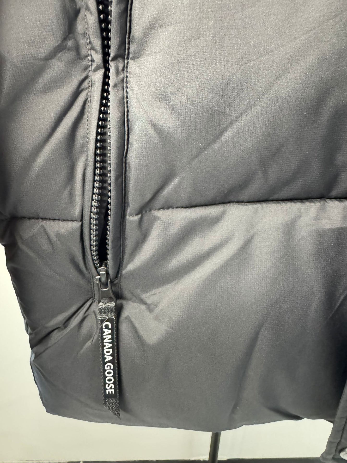 Canada Goose Arctic Program Down Puffer Jacket – Black (Pre-Loved)